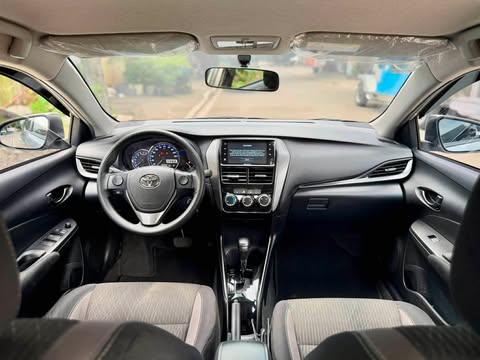 2024 TOYOTA VIOS XLE AT GAS - Image 3