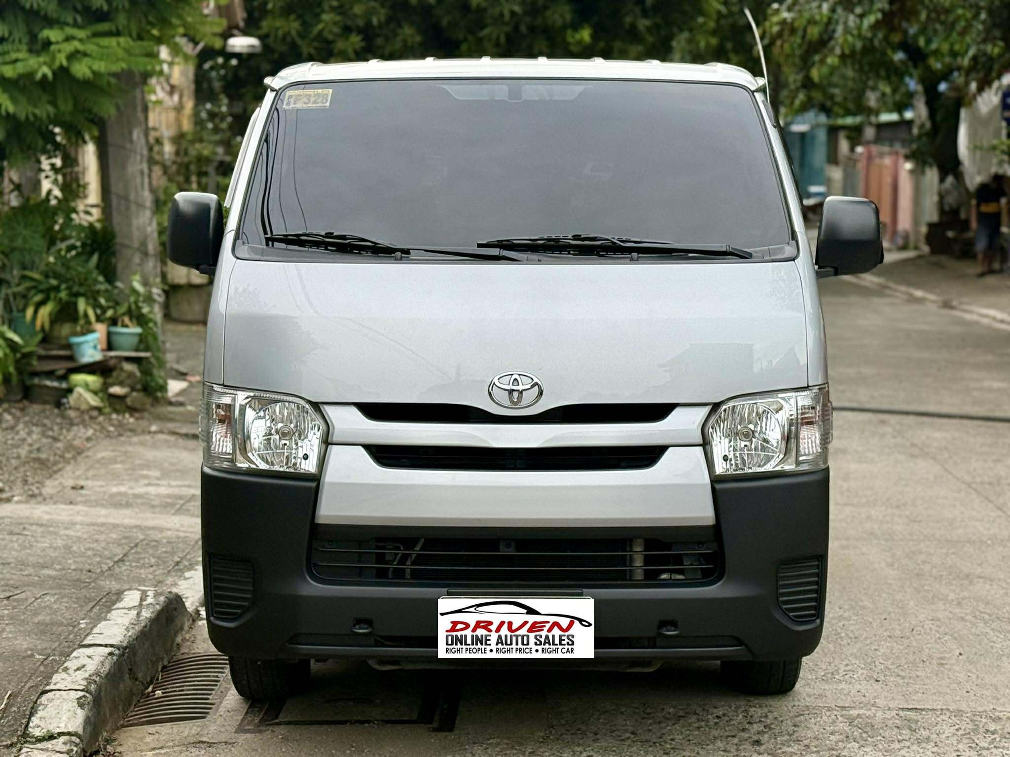 2020 TOYOTA HIACE COMMUTER 3.0 MT DIESEL (DBA5151) - Image 1
