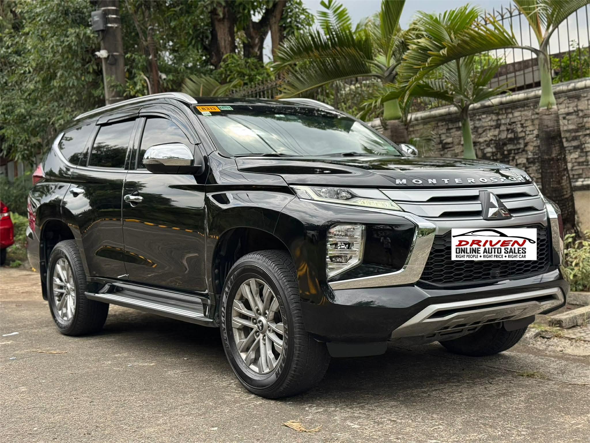 2023 MITSUBISHI MONTERO GLS AT DIESEL (NIE7709) - Image 2