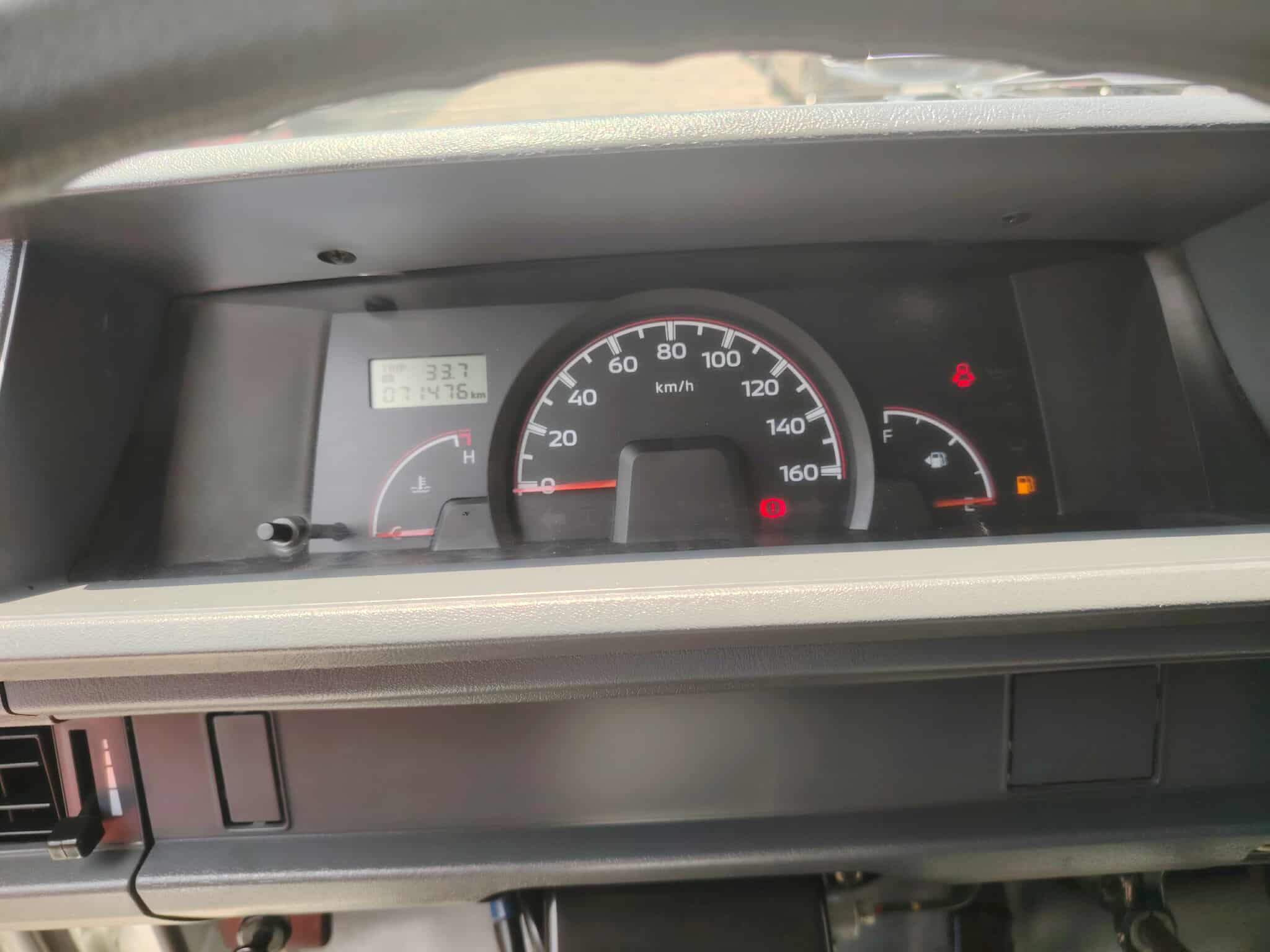 2023 MITSUBISHI L300 DUAL AIRCON MT DIESEL (NFA3563) - Image 3