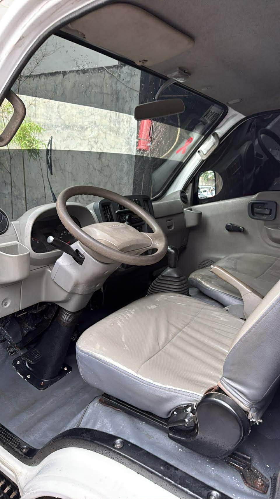 2020 ISUZU TRAVIZ 2.5 MT DIESEL (NFY4778) - Image 3