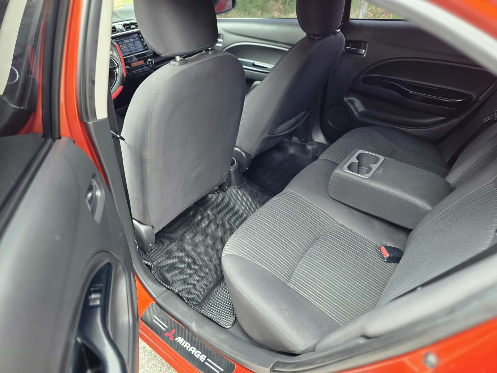 2019 MITSUBISHI MIRAGE GLS AT GAS - Image 4