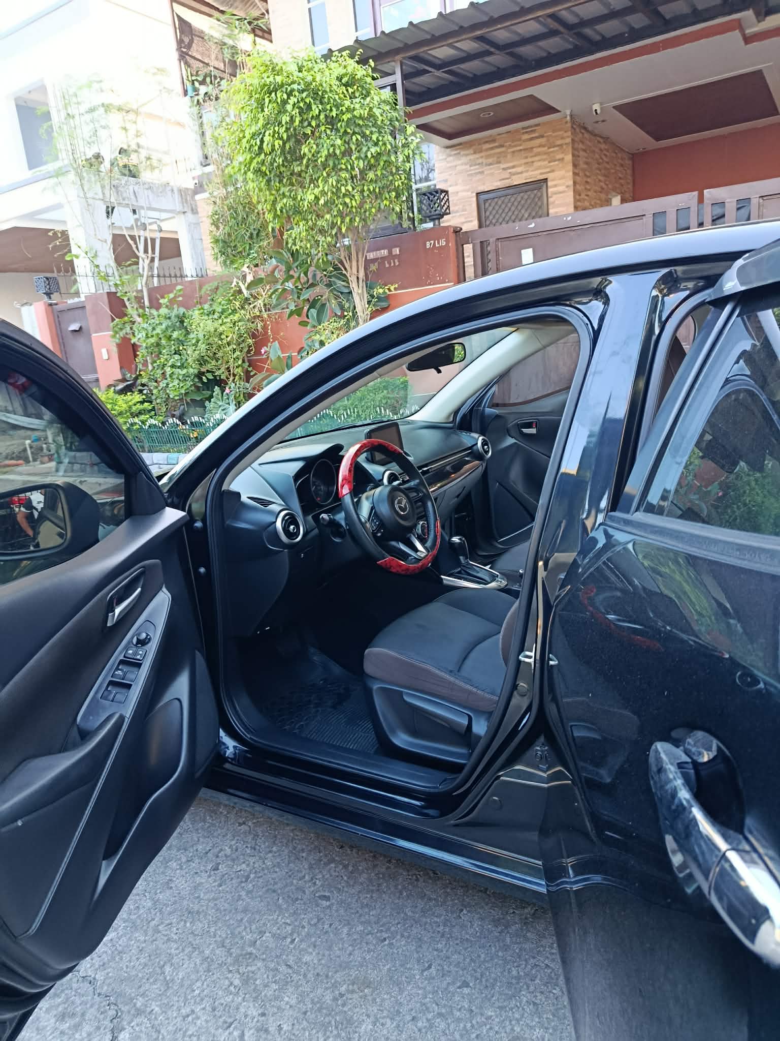 2020 MAZDA 2 SKYACTIV-G AT GAS - Image 2