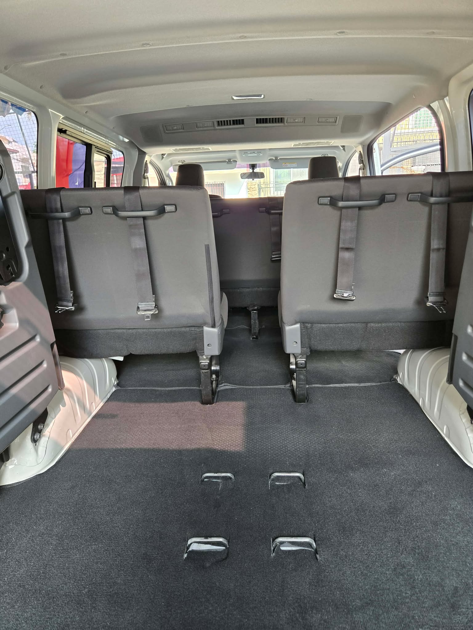 2021 TOYOTA HIACE COMMUTER DELUXE MT DIESEL (NFQ6706) - Image 2