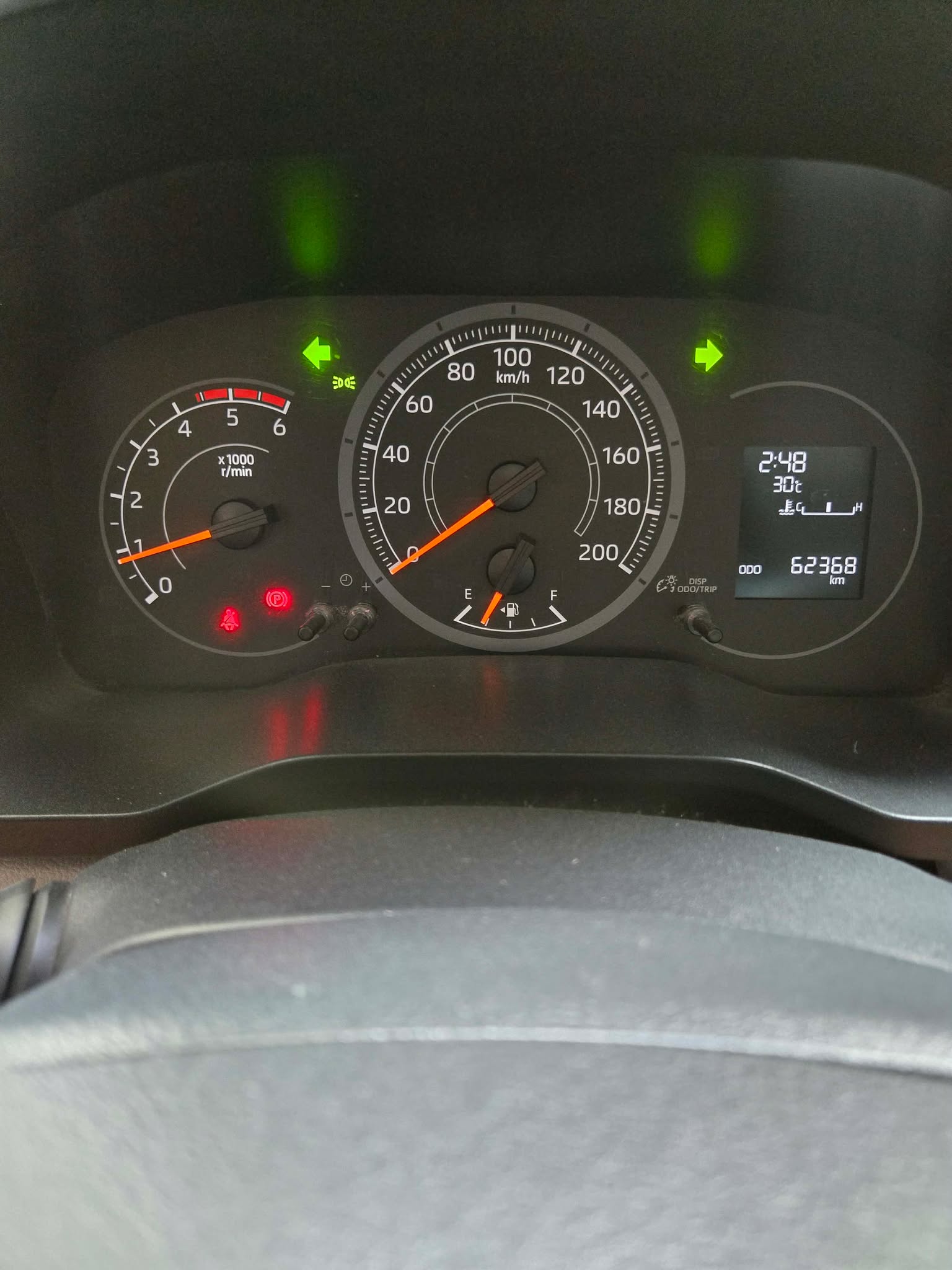 2021 TOYOTA HIACE COMMUTER DELUXE MT DIESEL (NFQ6706) - Image 7
