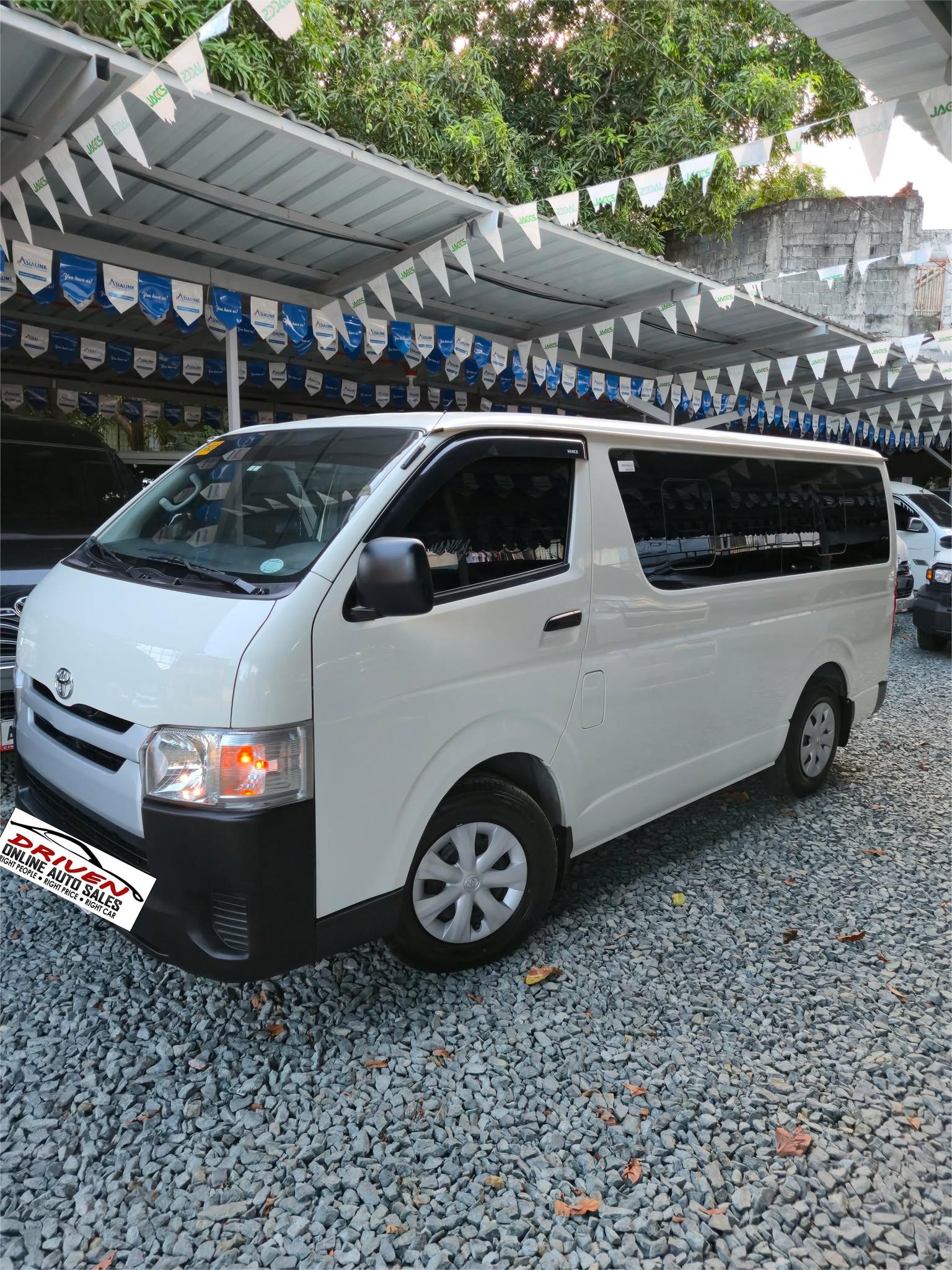 2023 TOYOTA HIACE COMMUTER 3.0 MT DIESEL (NIH6460) - Image 6