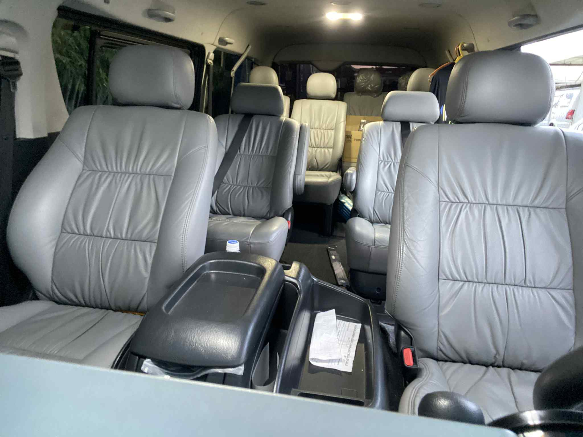 2018 TOYOTA HIACE SUPER GRANDIA 2.8L AT DIESEL (NAW8475) - Image 4