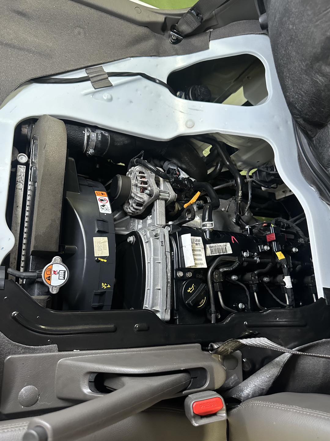 2025 HYUNDAI H100 2.5 CRDI DUAL AC MT DIESEL - Image 3