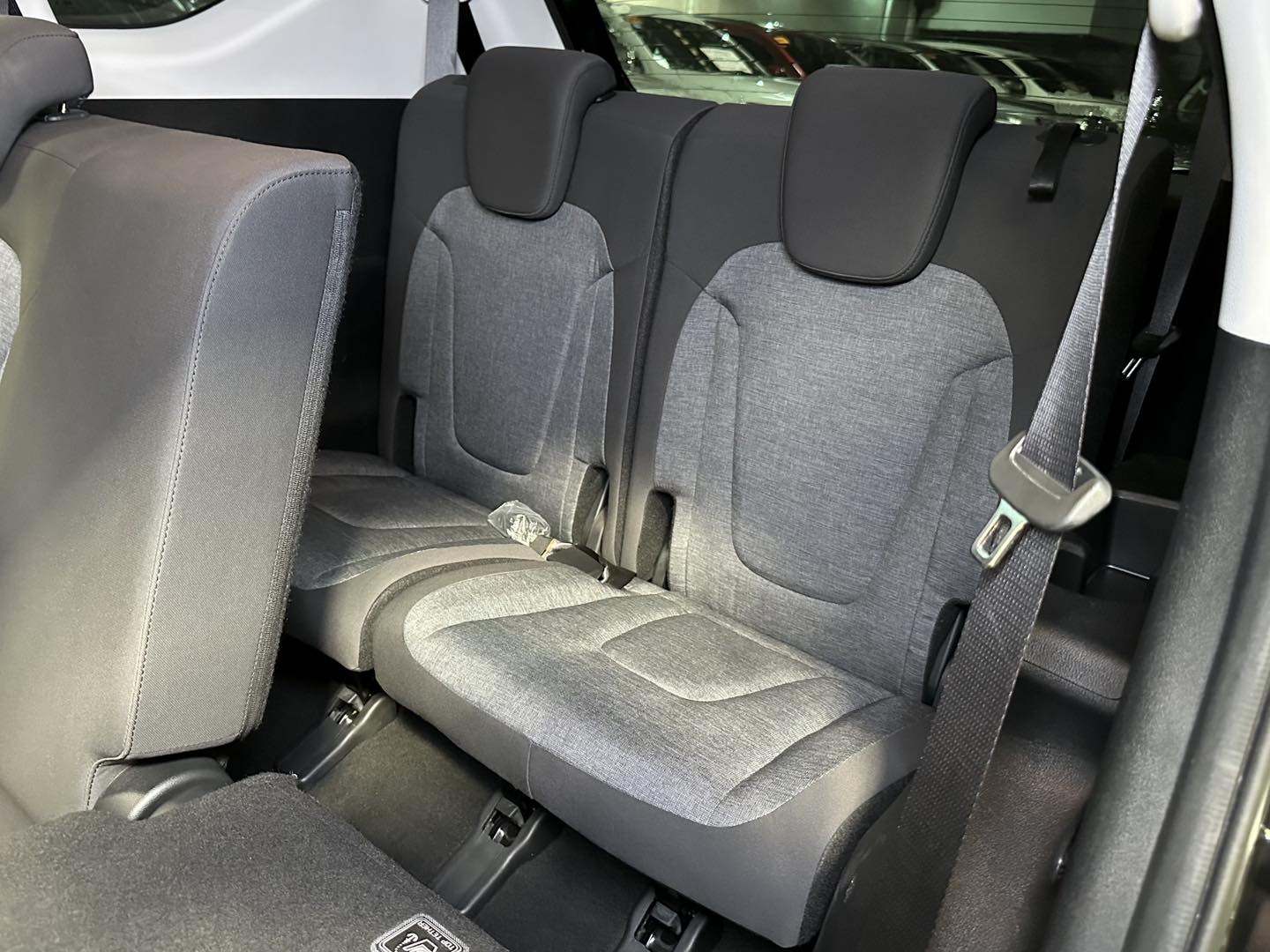 2025 HYUNDAI STARGAZER GL AT GAS - Image 4