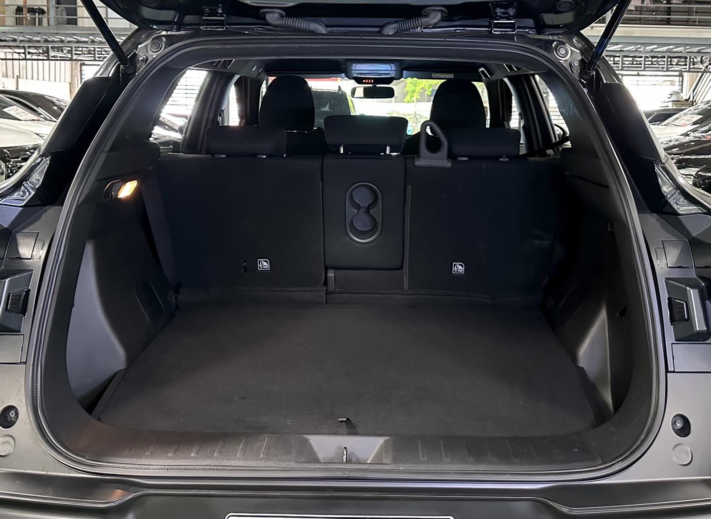 2025 MITSUBISHI XFORCE GLS 1.5G 2WD AT GAS - Image 4