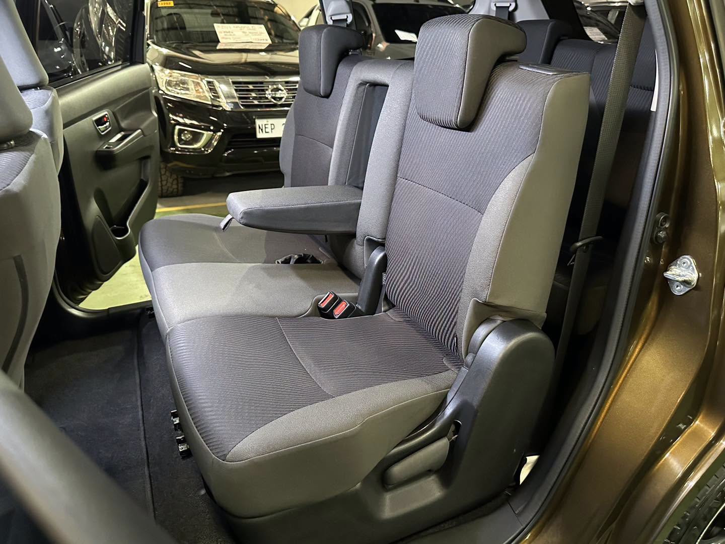 2025 SUZUKI ERTIGA 1.5 GLX HYBRID AT GAS - Image 3