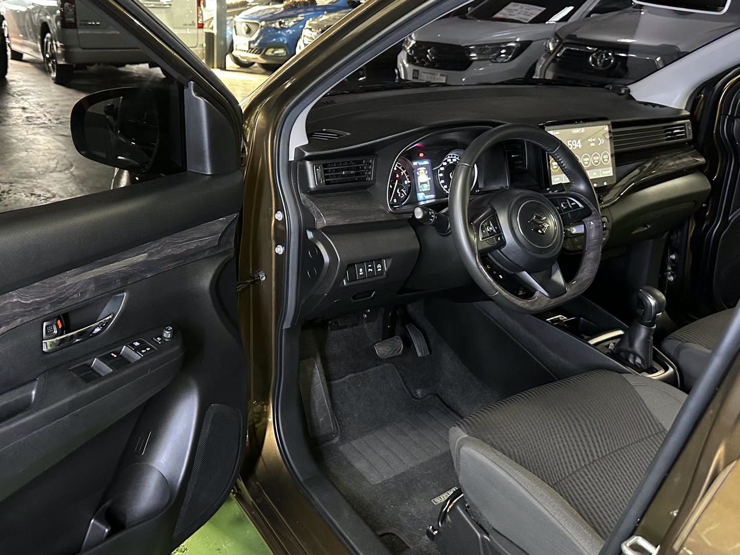 2025 SUZUKI ERTIGA 1.5 GLX HYBRID AT GAS - Image 6