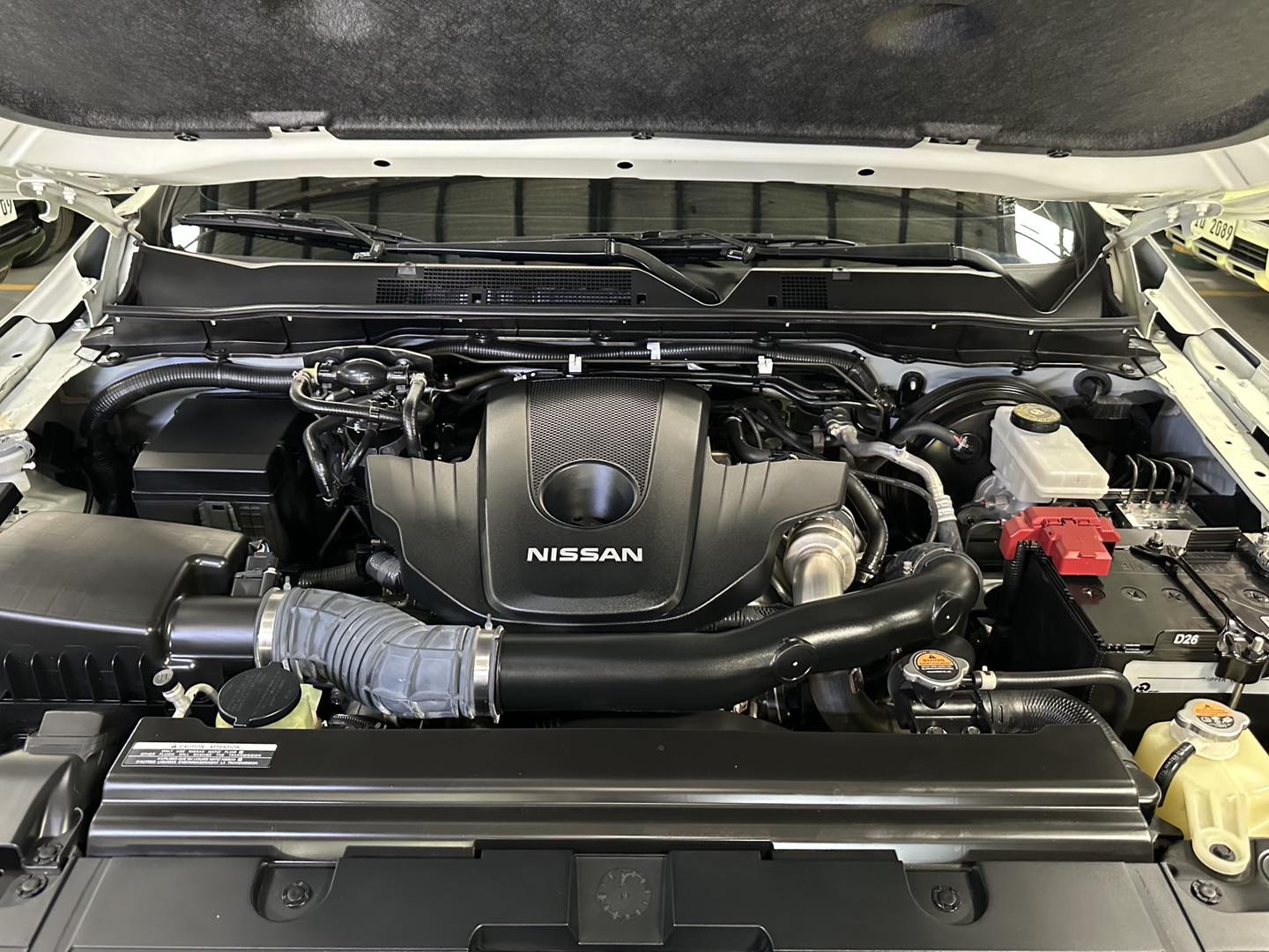 2024 NISSAN NAVARA CALIBRE X AT DIESEL - Image 4