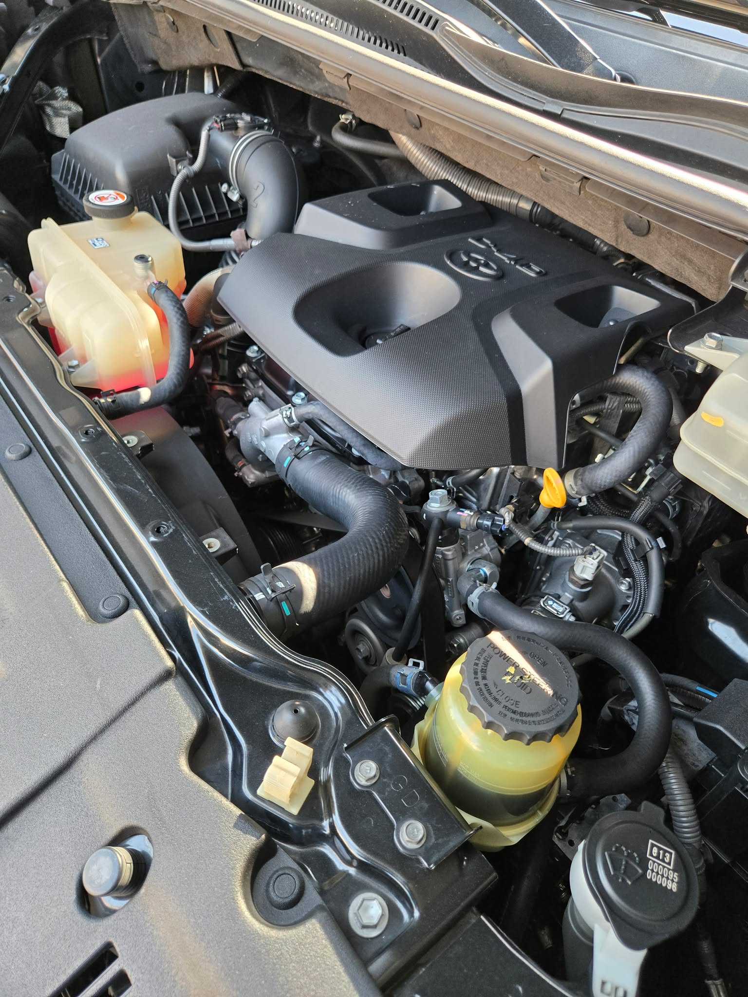 2019 TOYOTA HIACE GL GRANDIA AT DIESEL (NEA1152) - Image 5