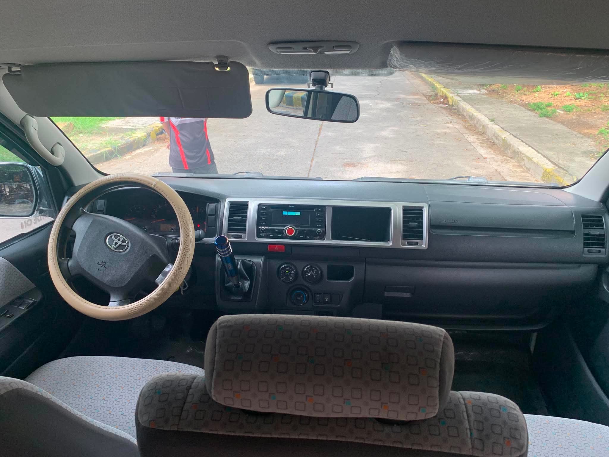 2017 TOYOTA HIACE GL GRANDIA MANUAL DIESEL - Image 3