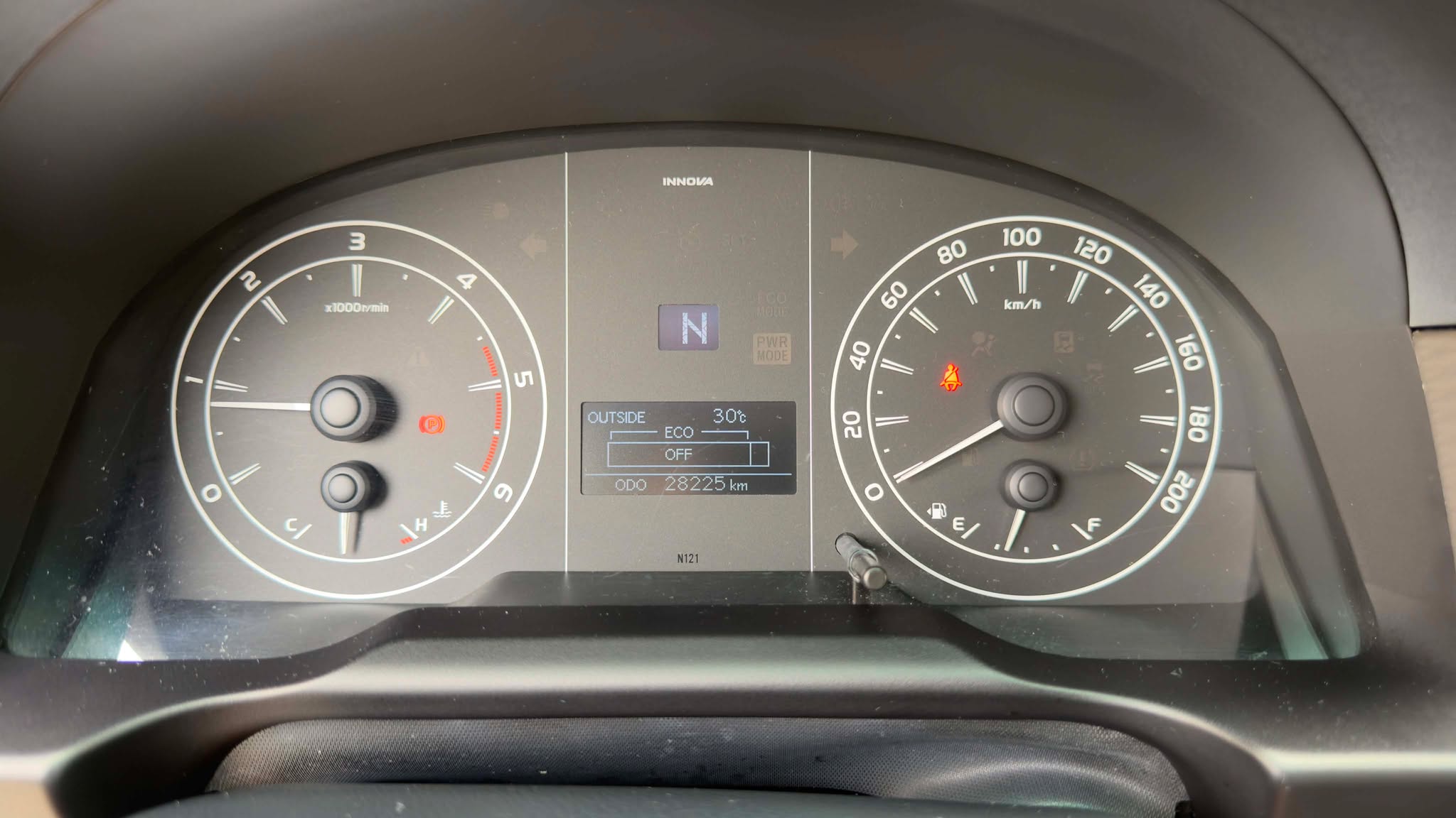 2021 TOYOTA INNOVA E 2.8 AT DIESEL (NEO2664) - Image 7