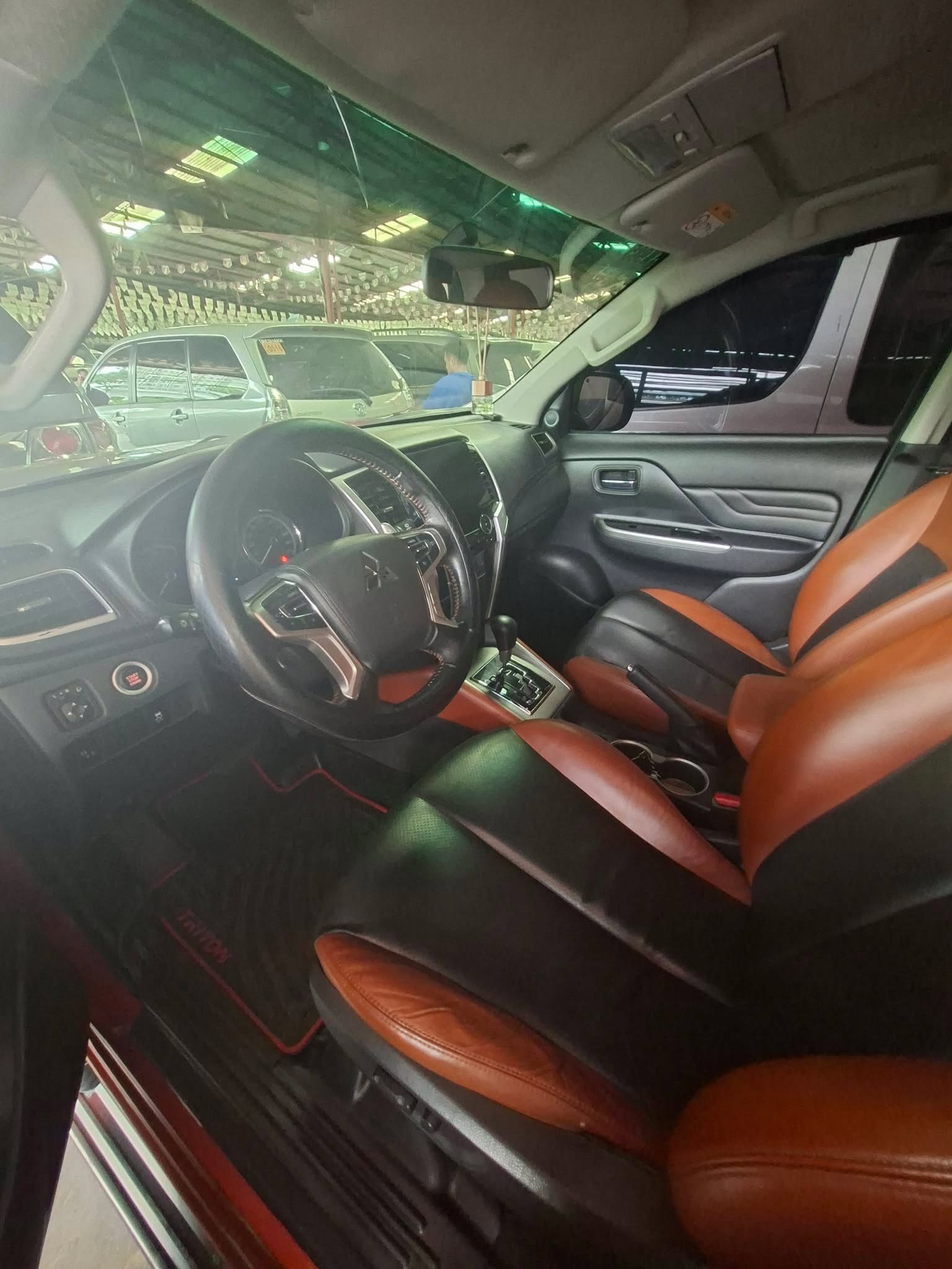2022 MITSUBISHI STRADA ATHLETE AT DIESEL - Image 2