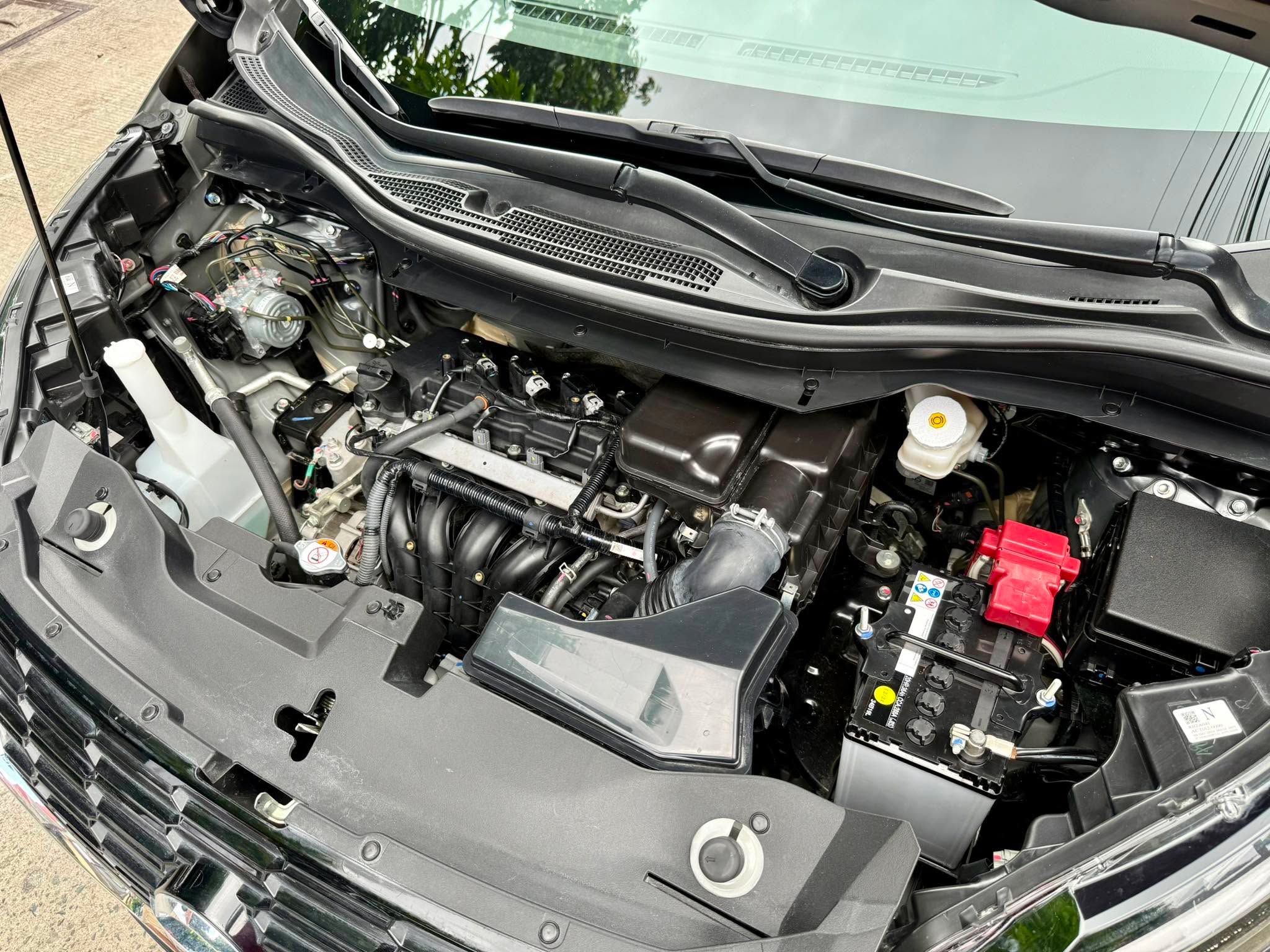 2025 NISSAN LIVINA VL AT GAS (NJC2148) - Image 3