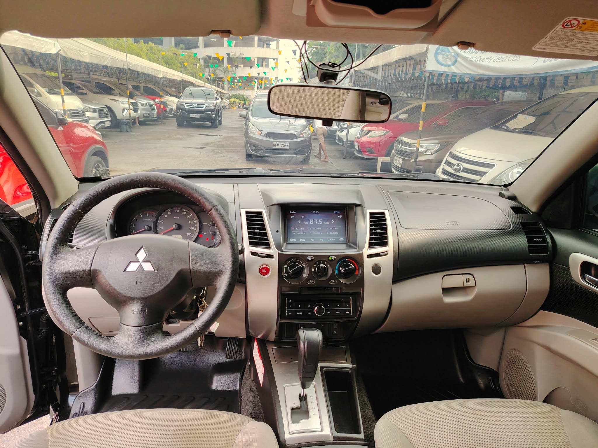 2015 MITSUBISHI MONTERO GLX AT DIESEL (AQA9017) - Image 7