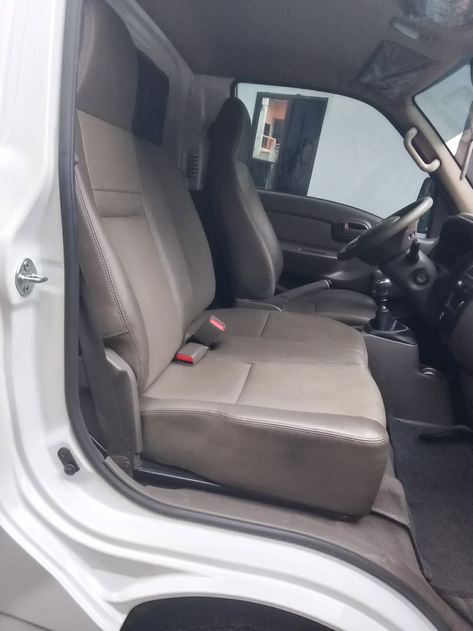 2024 HYUNDAI H100 MANUAL DIESEL - Image 3