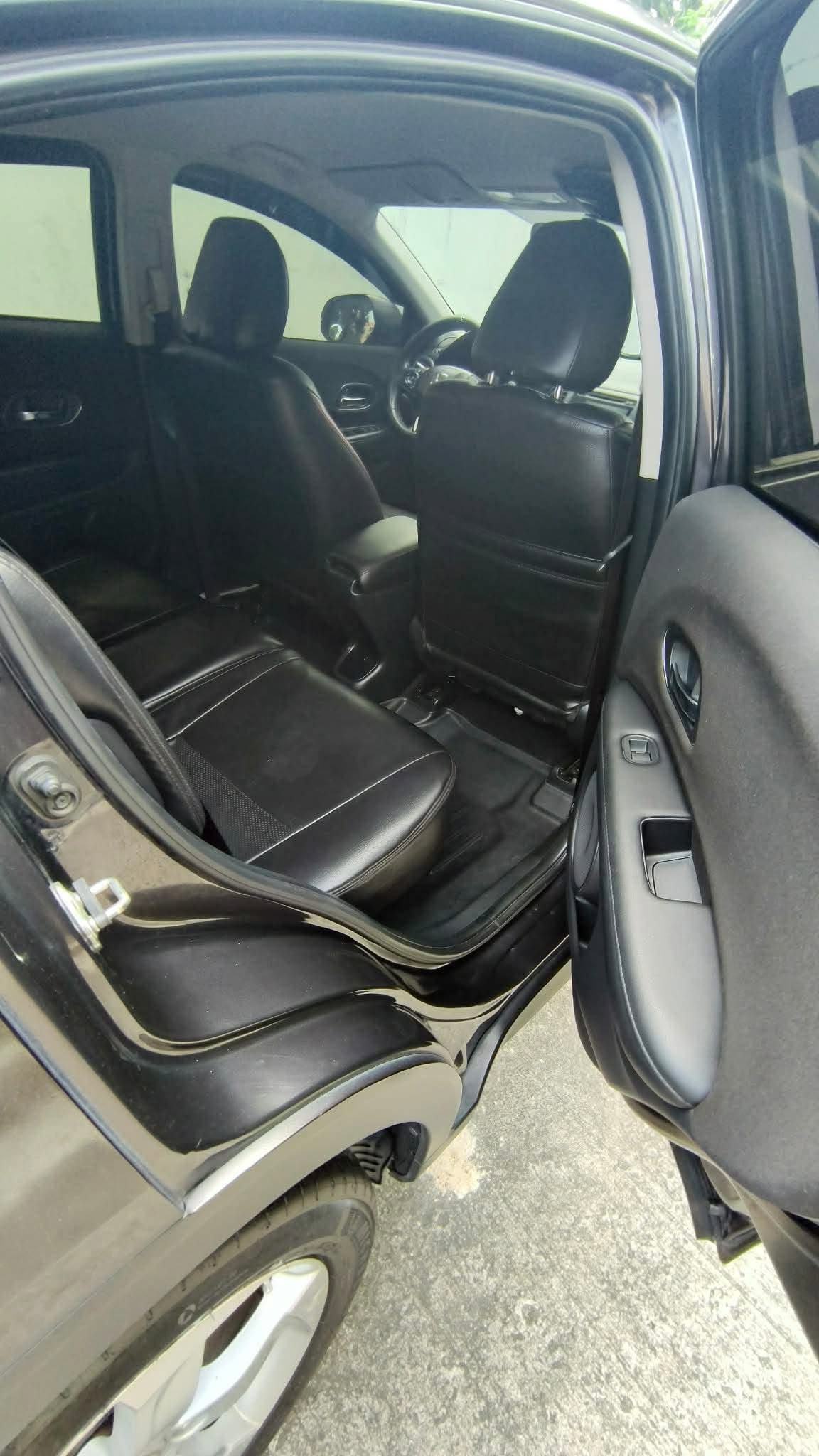 2015 HONDA HRV S 1.8 AT GAS - Image 4
