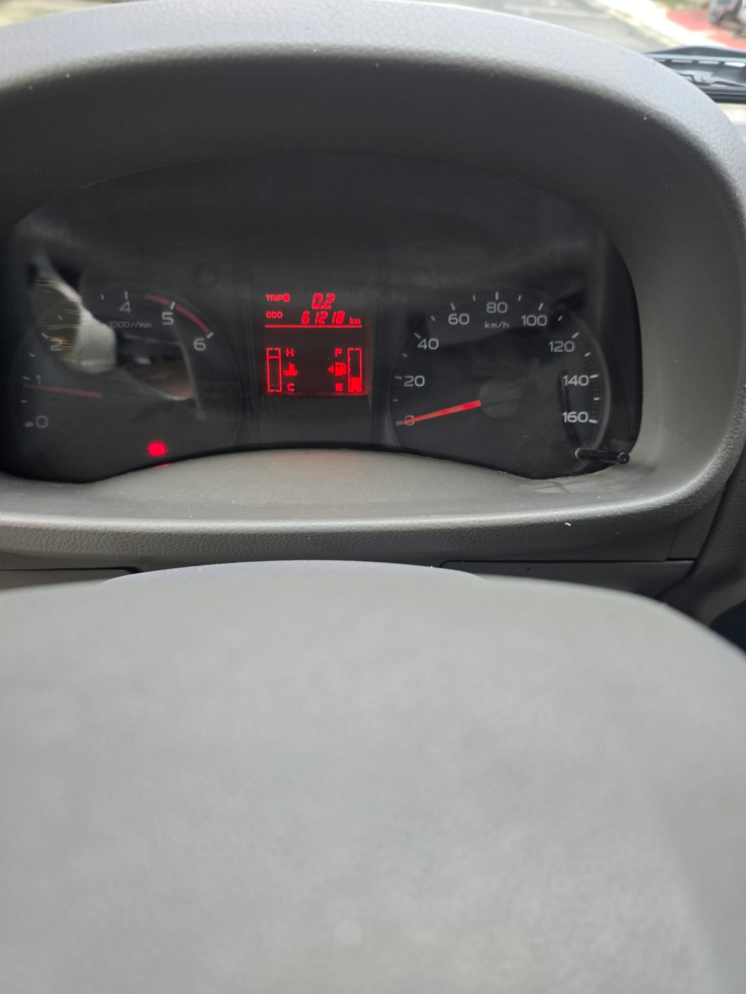 2022 ISUZU TRAVIZ MANUAL DIESEL - Image 9