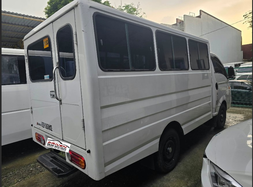 2023 HYUNDAI H100 MANUAL DIESEL - Image 5