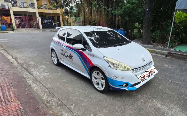 2015 PEUGEOT 208 GTI MANUAL GAS - Image 4