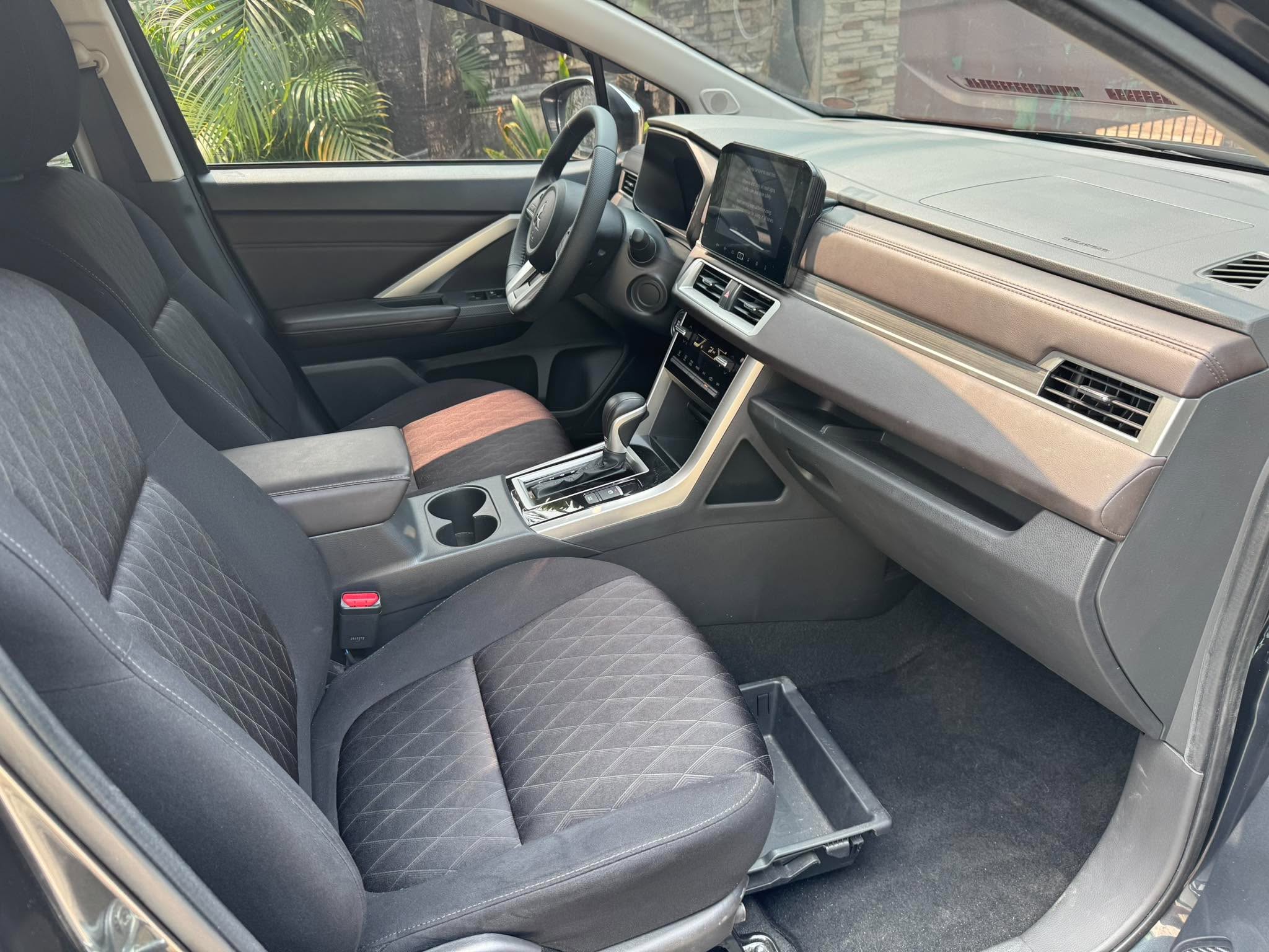 2025 MITSUBISHI XPANDER GLS AT GAS (NJK1763) - Image 3