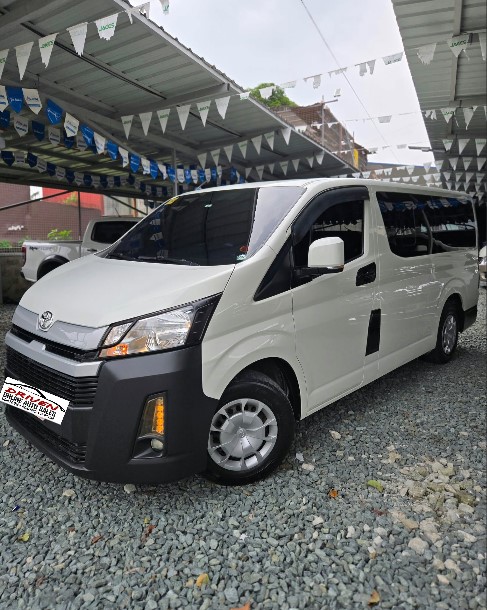 2020 TOYOTA HIACE COMMUTER DELUXE MANUAL DIESEL (NGG7284) - Image 4
