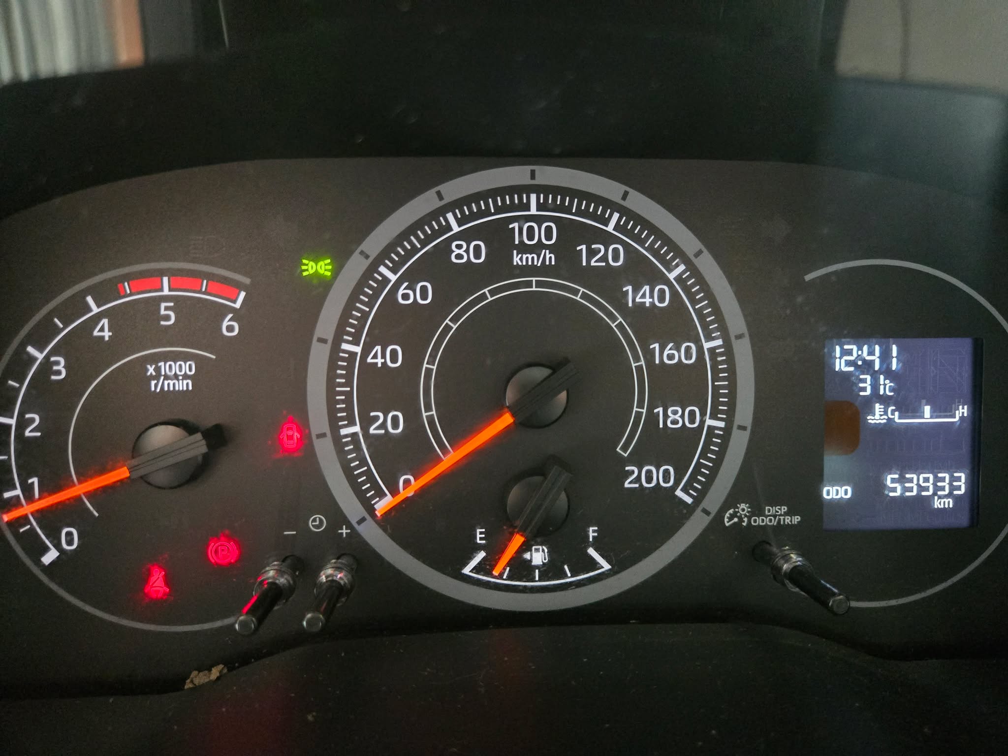2019 TOYOTA HIACE GL GRANDIA 2.8L MANUAL DIESEL (DAN8521) - Image 11