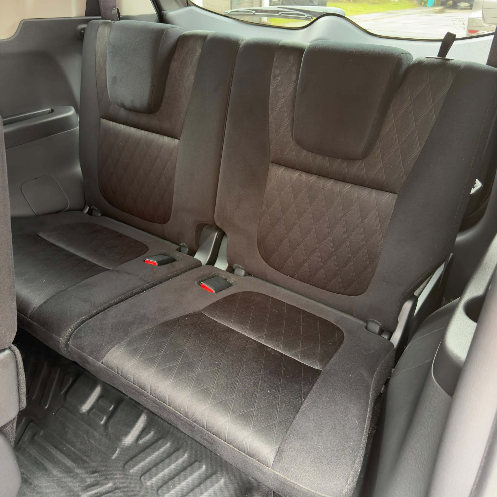 2025 MITSUBISHI XPANDER GLS AT GAS (NKE5373) - Image 2