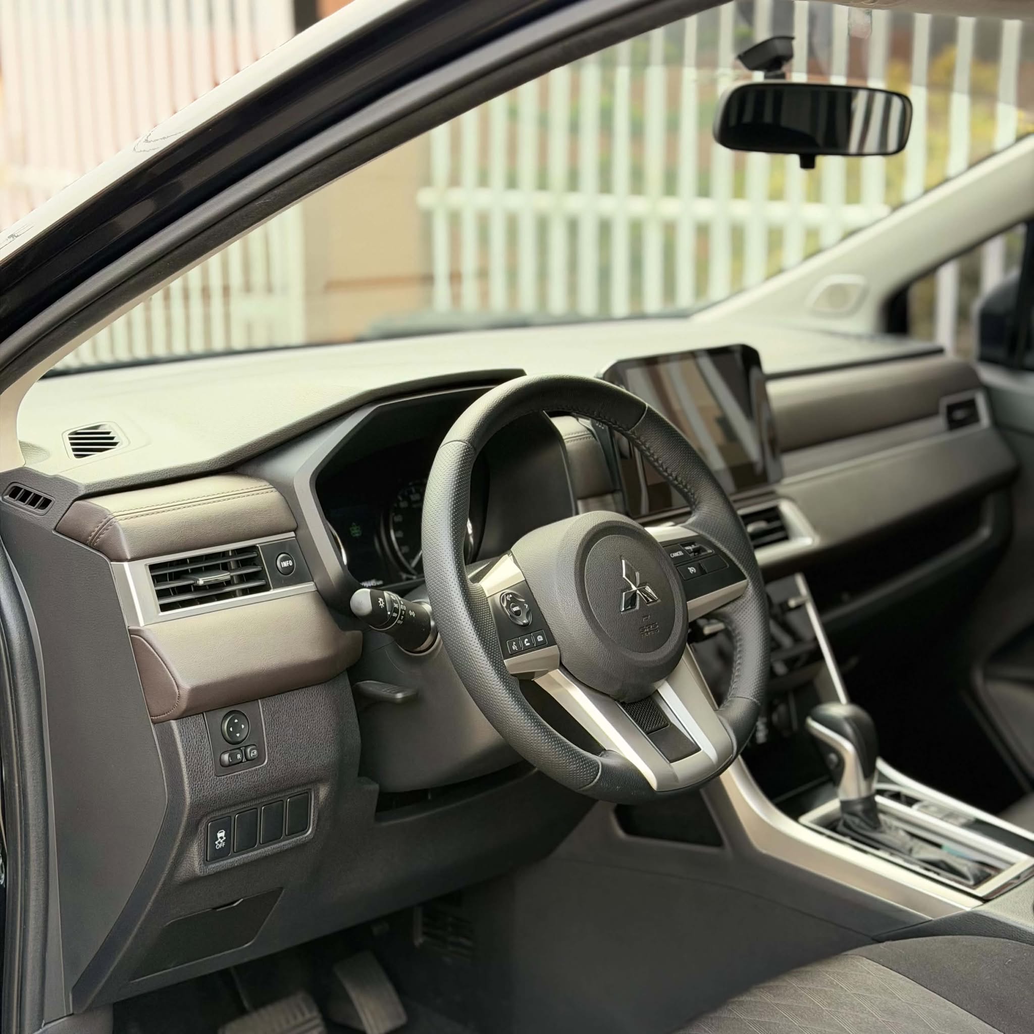 2025 MITSUBISHI XPANDER GLS AT GAS (NKP8917) - Image 7